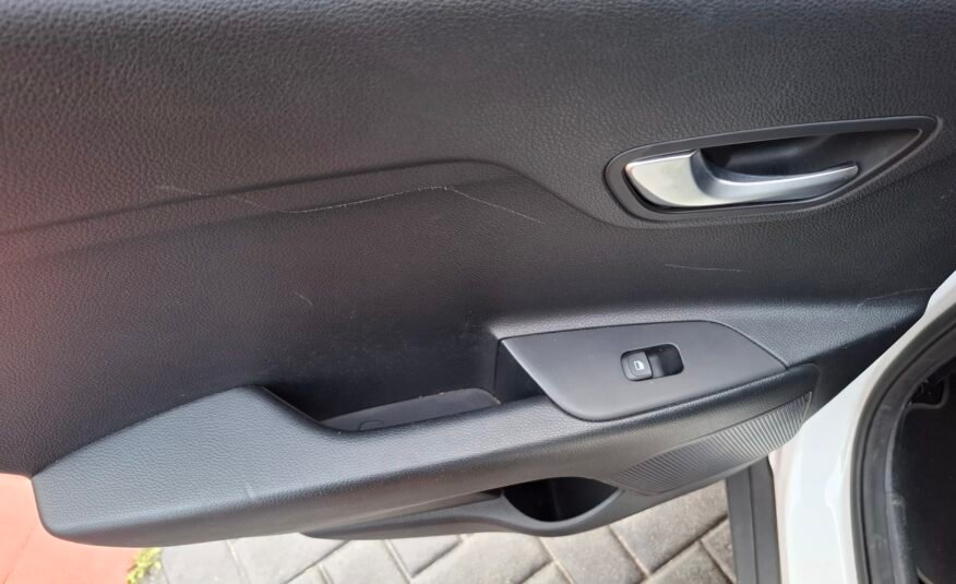 KIA Stonic 100 cvs Black edition