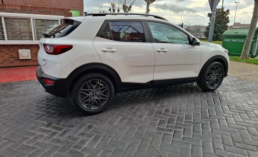 KIA Stonic 100 cvs Black edition