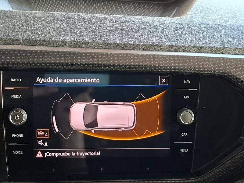 VOLKSWAGEN T-CROSS ADVANCE