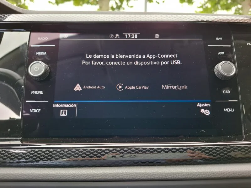 VOLKSWAGEN TAIGO DSG 110 LIFE