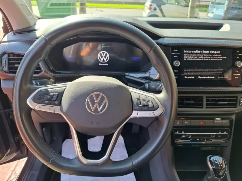 VOLKSWAGEN T-CROSS ADVANCE