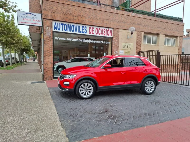 VOLKSWAGEN T-ROC ADVANCE