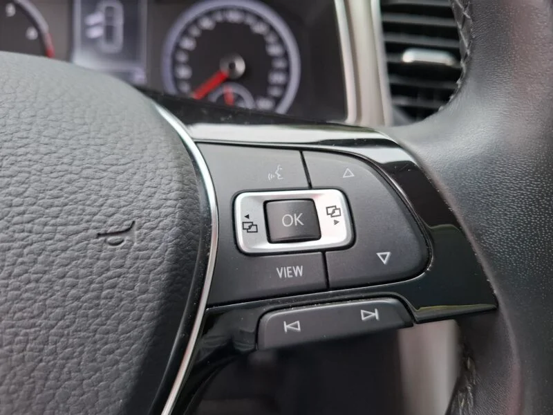 VOLKSWAGEN T-ROC ADVANCE