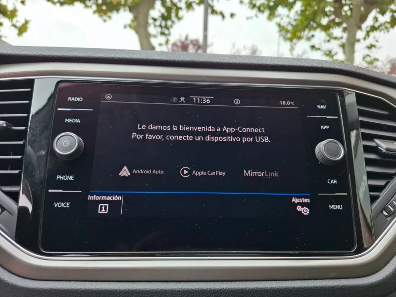 VOLKSWAGEN T-ROC ADVANCE