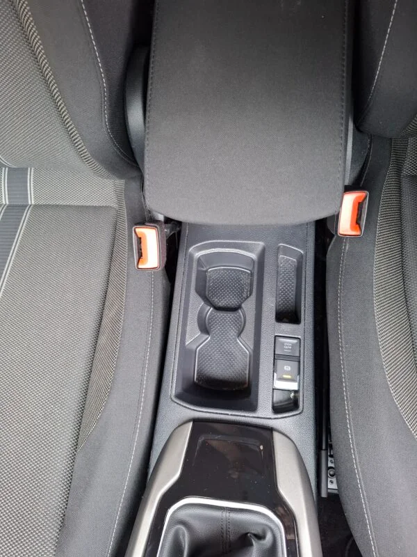 VOLKSWAGEN T-ROC ADVANCE