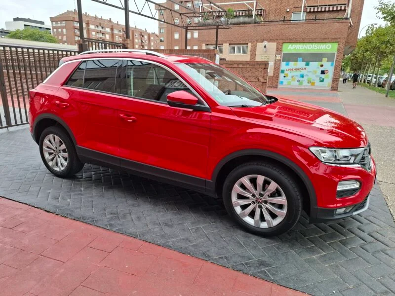 VOLKSWAGEN T-ROC ADVANCE