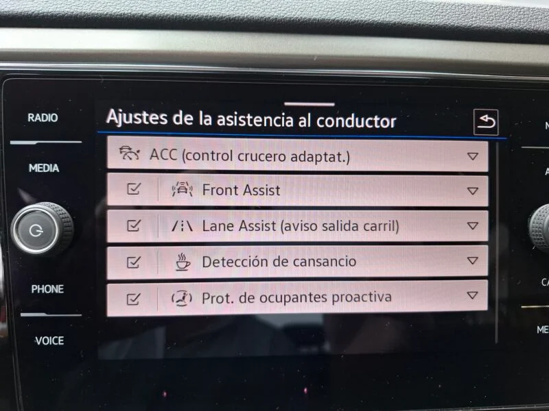 VOLKSWAGEN T-ROC ADVANCE