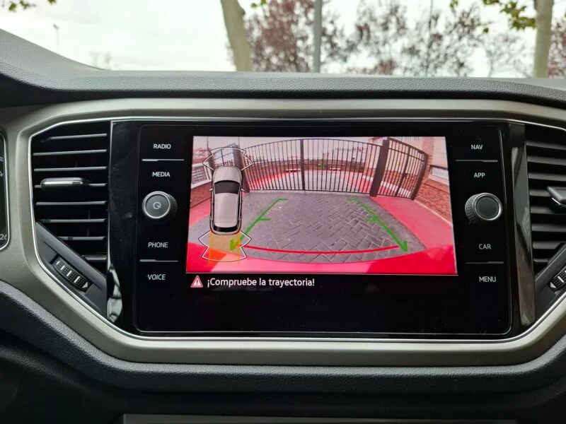 VOLKSWAGEN T-ROC ADVANCE