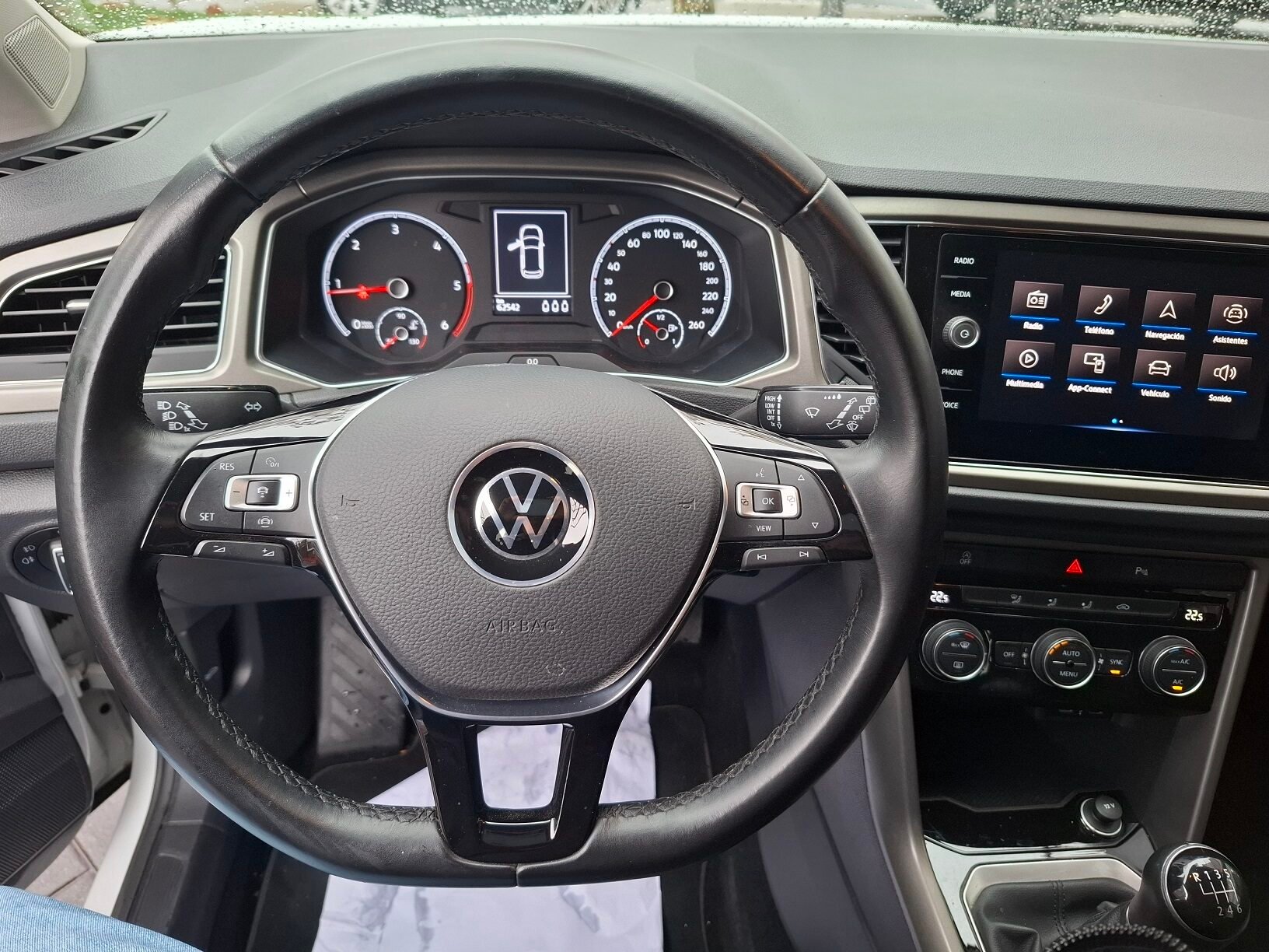 VOLKSWAGEN T-ROC TDi ADVANCE 2.0 cc