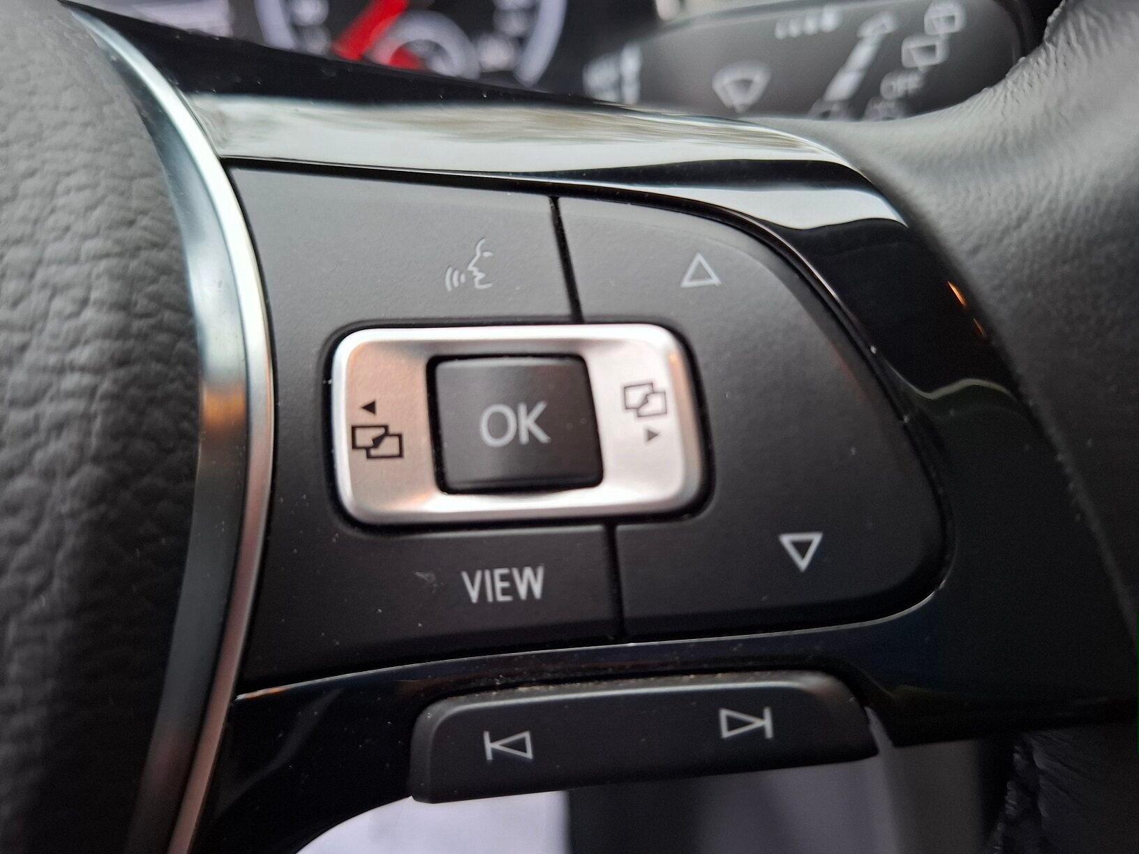 VOLKSWAGEN T-ROC TDi ADVANCE 2.0 cc