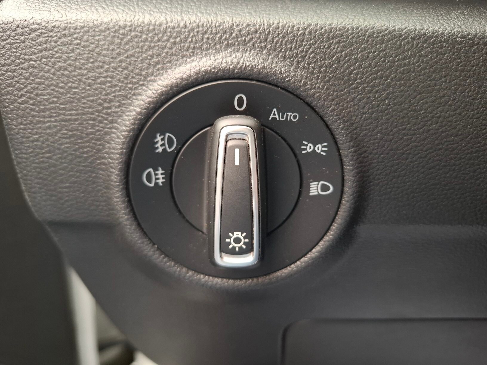 VOLKSWAGEN T-ROC TDi ADVANCE 2.0 cc