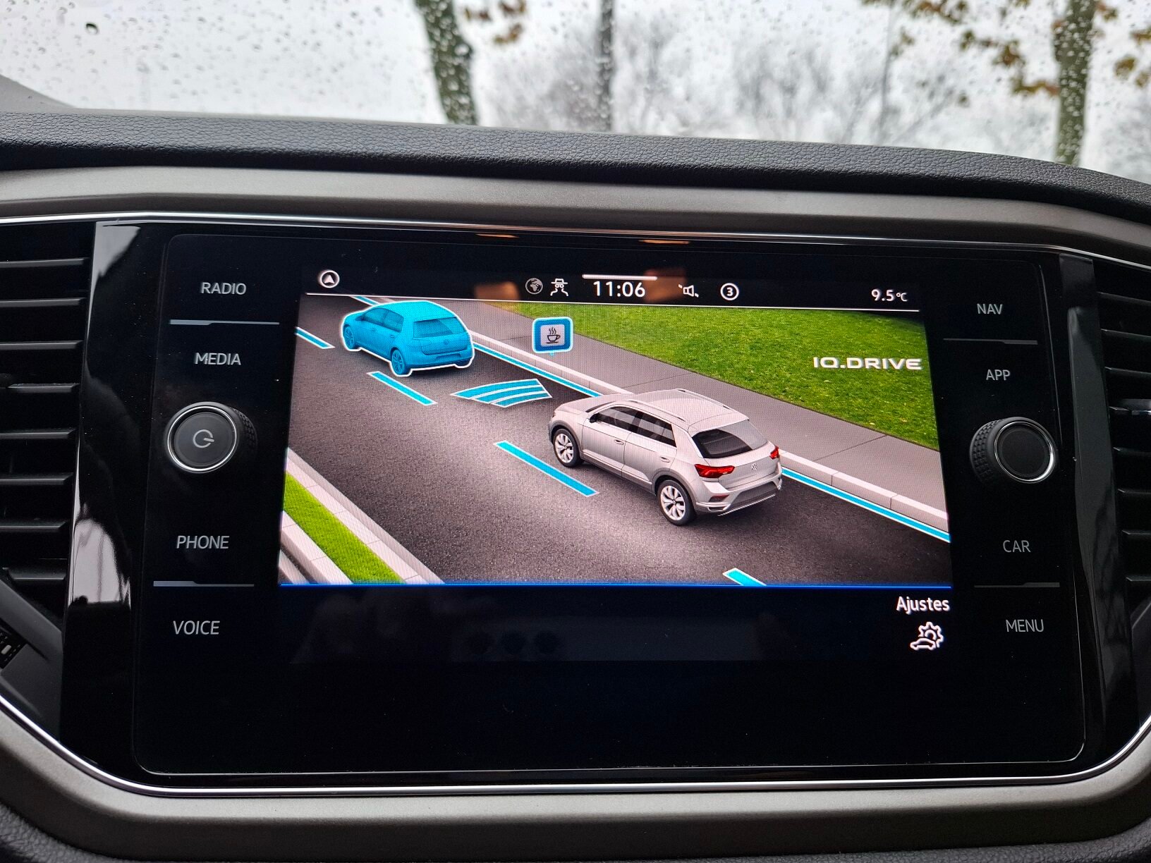 VOLKSWAGEN T-ROC TDi ADVANCE 2.0 cc