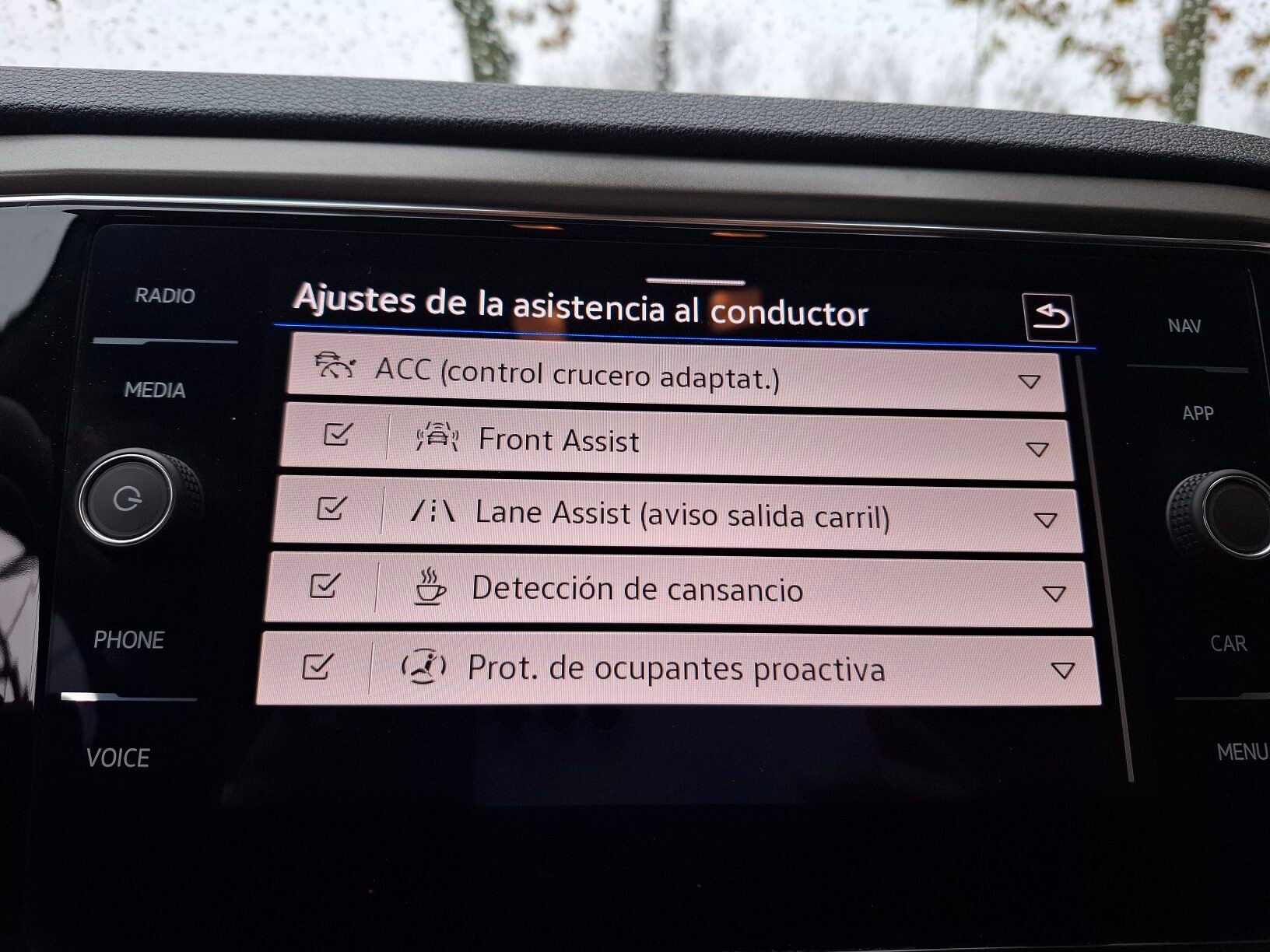 VOLKSWAGEN T-ROC TDi ADVANCE 2.0 cc