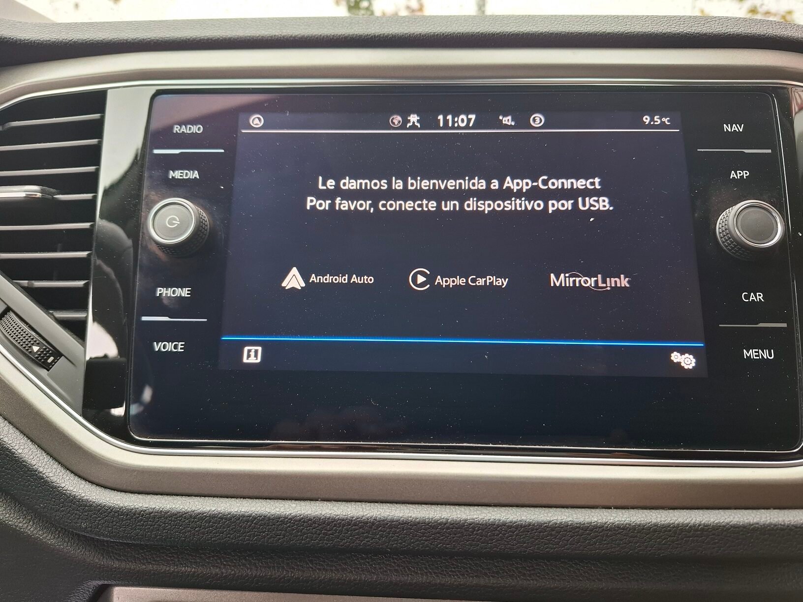 VOLKSWAGEN T-ROC TDi ADVANCE 2.0 cc