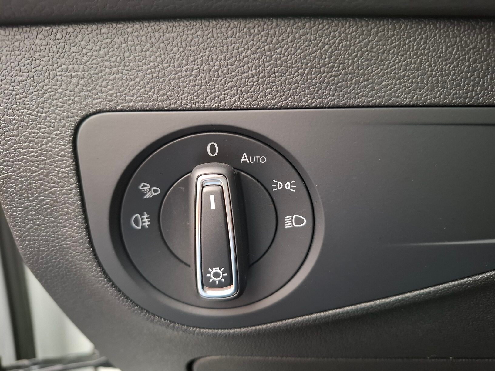 VOLKSWAGEN Tiguan R Line 4 Motion DSG