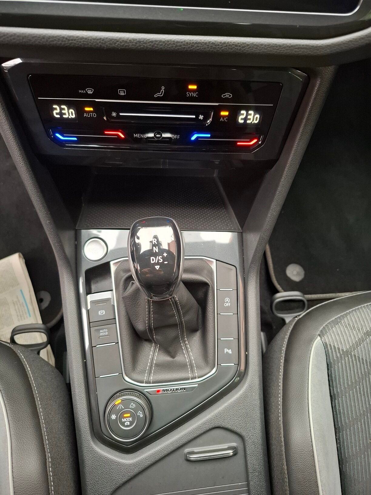 VOLKSWAGEN Tiguan R Line 4 Motion DSG