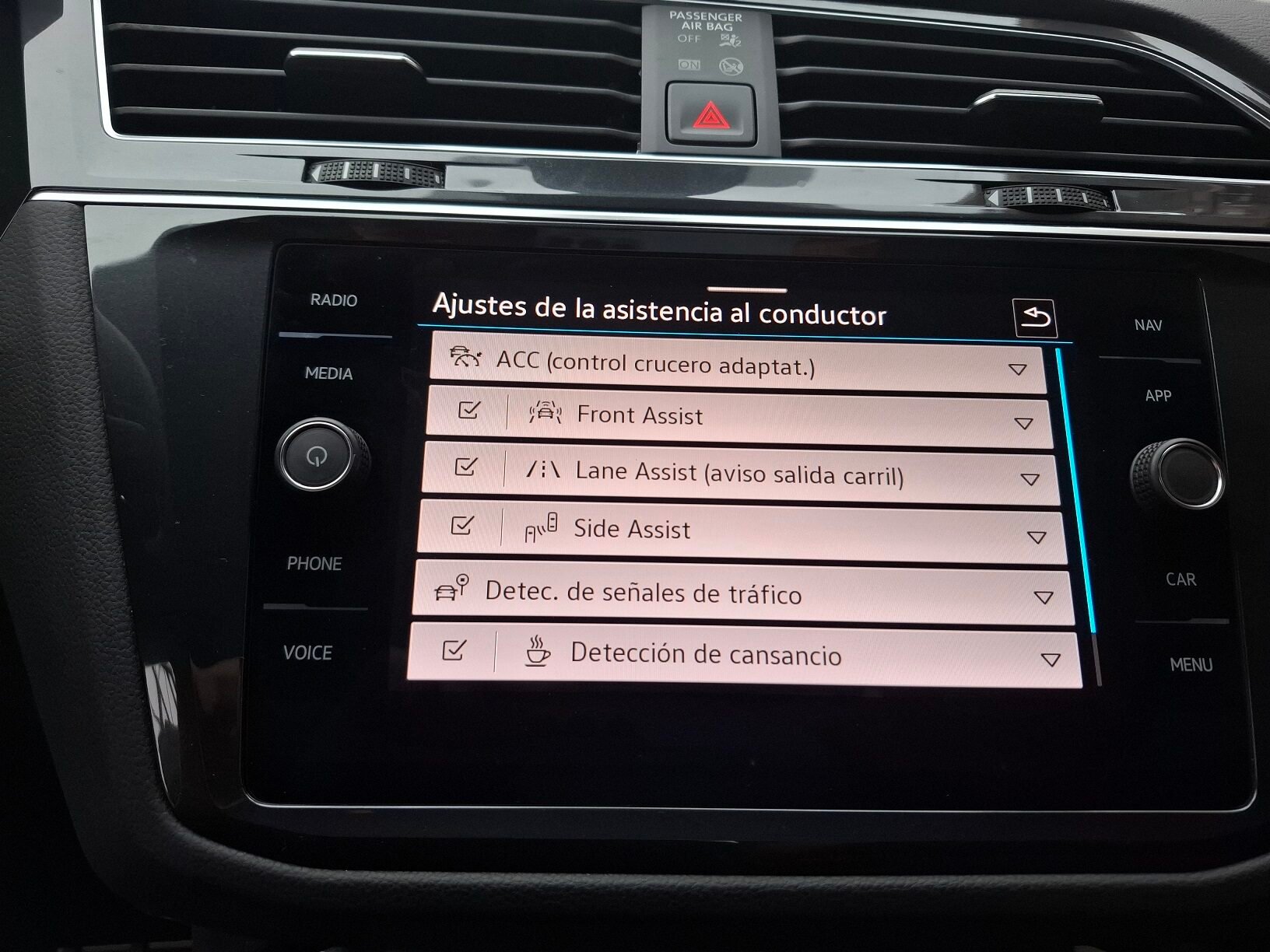 VOLKSWAGEN Tiguan R Line 4 Motion DSG