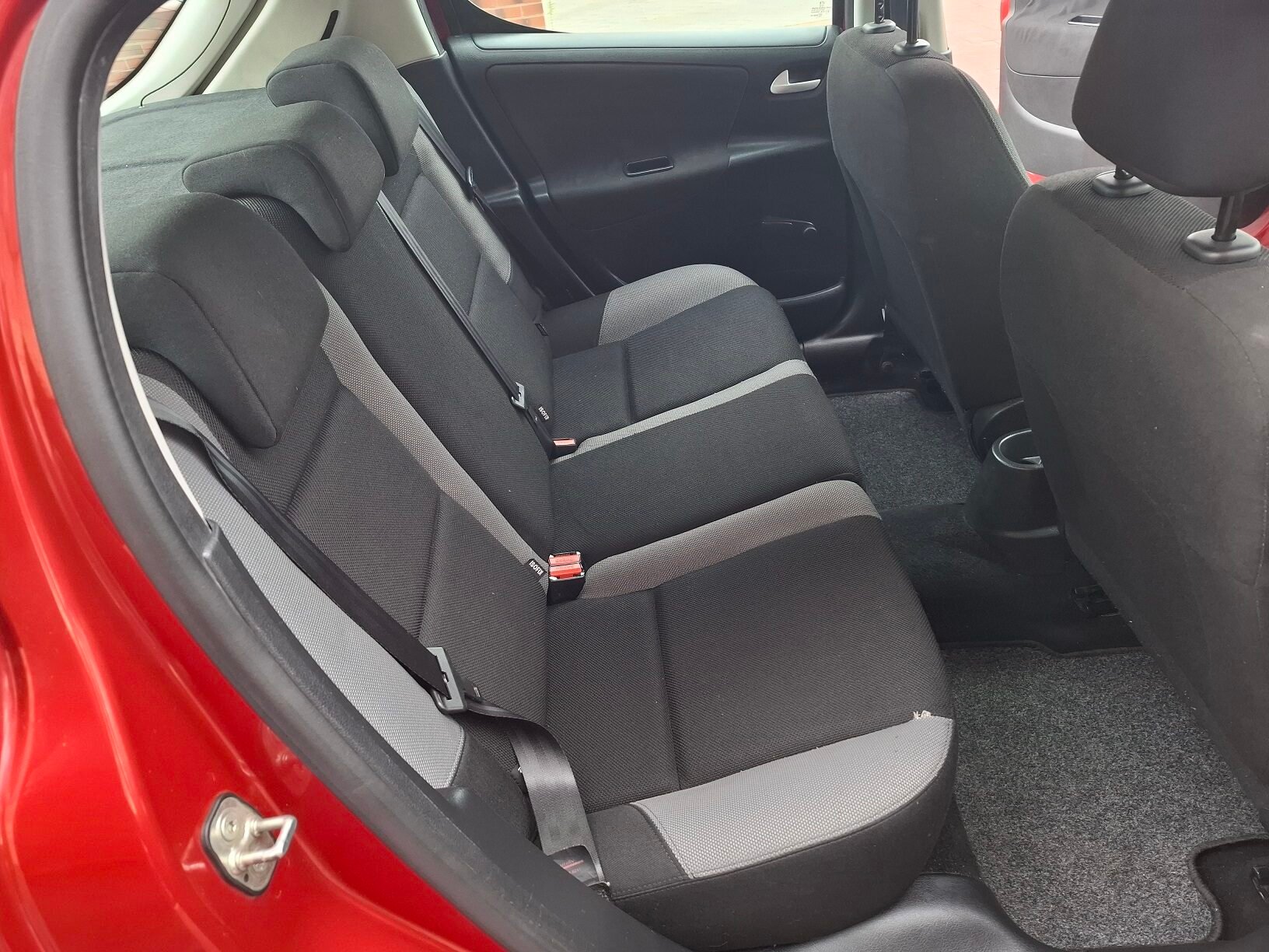 PEUGEOT 207 1.400 X Line