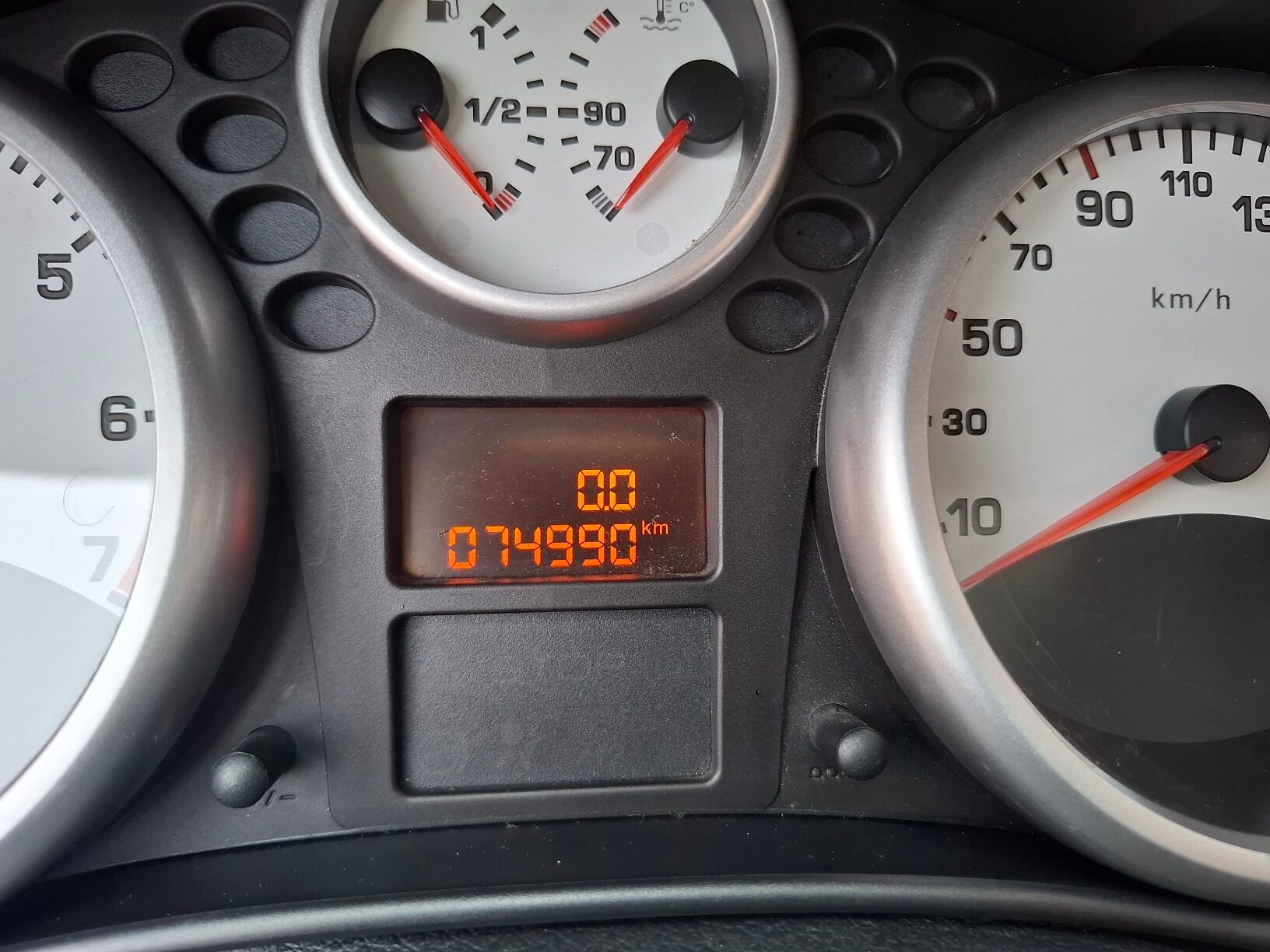 PEUGEOT 207 1.400 X Line