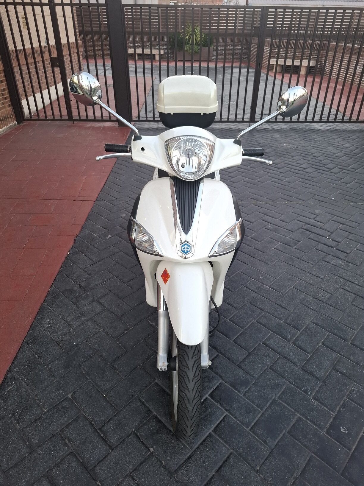 PIAGGIO Liberty 125 Scooter