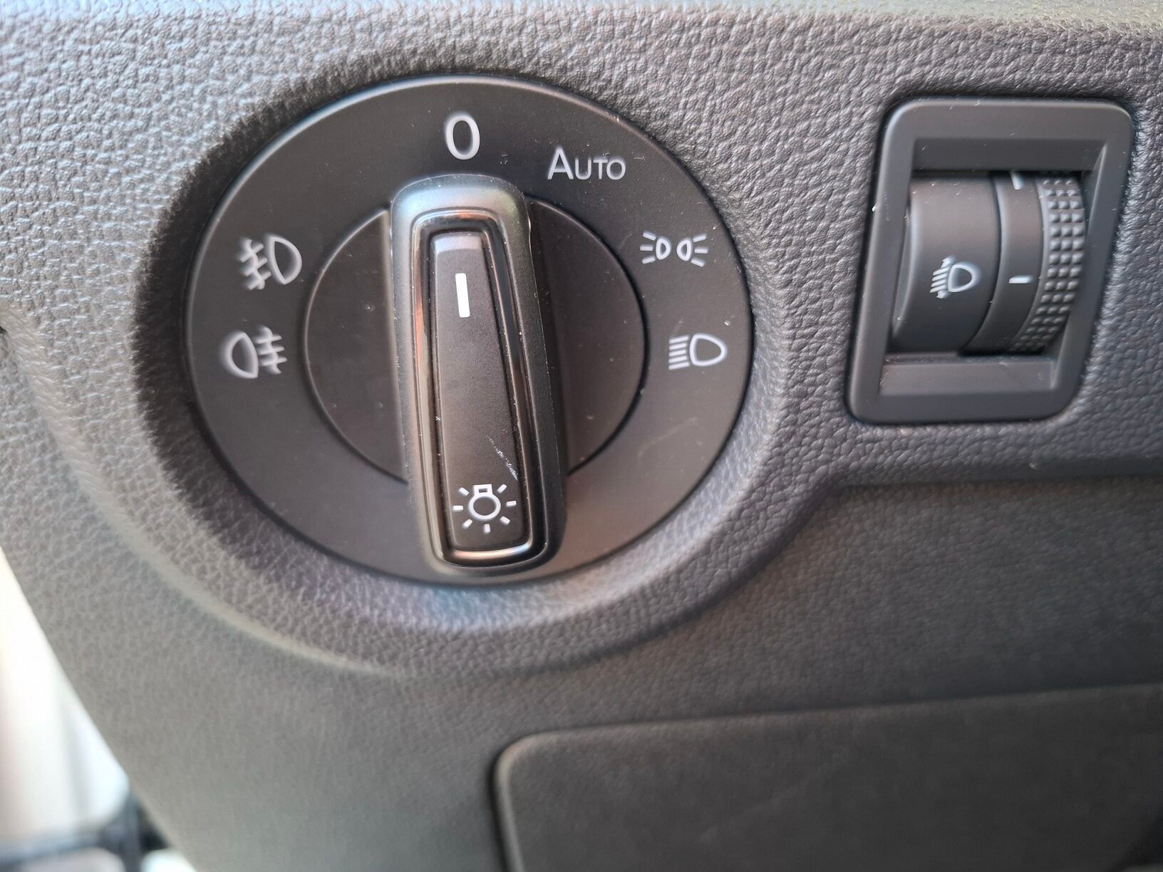 VOLKSWAGEN T-CROSS ADVANCE