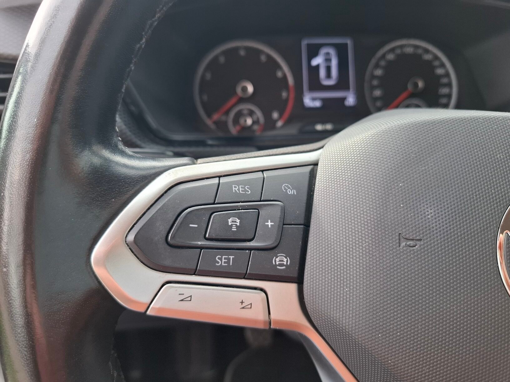 VOLKSWAGEN T-CROSS ADVANCE