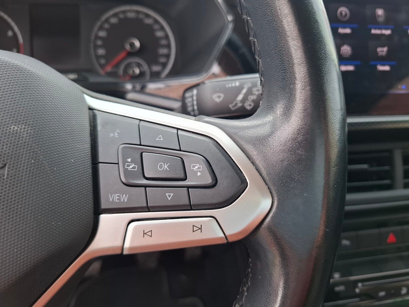 VOLKSWAGEN T-CROSS ADVANCE