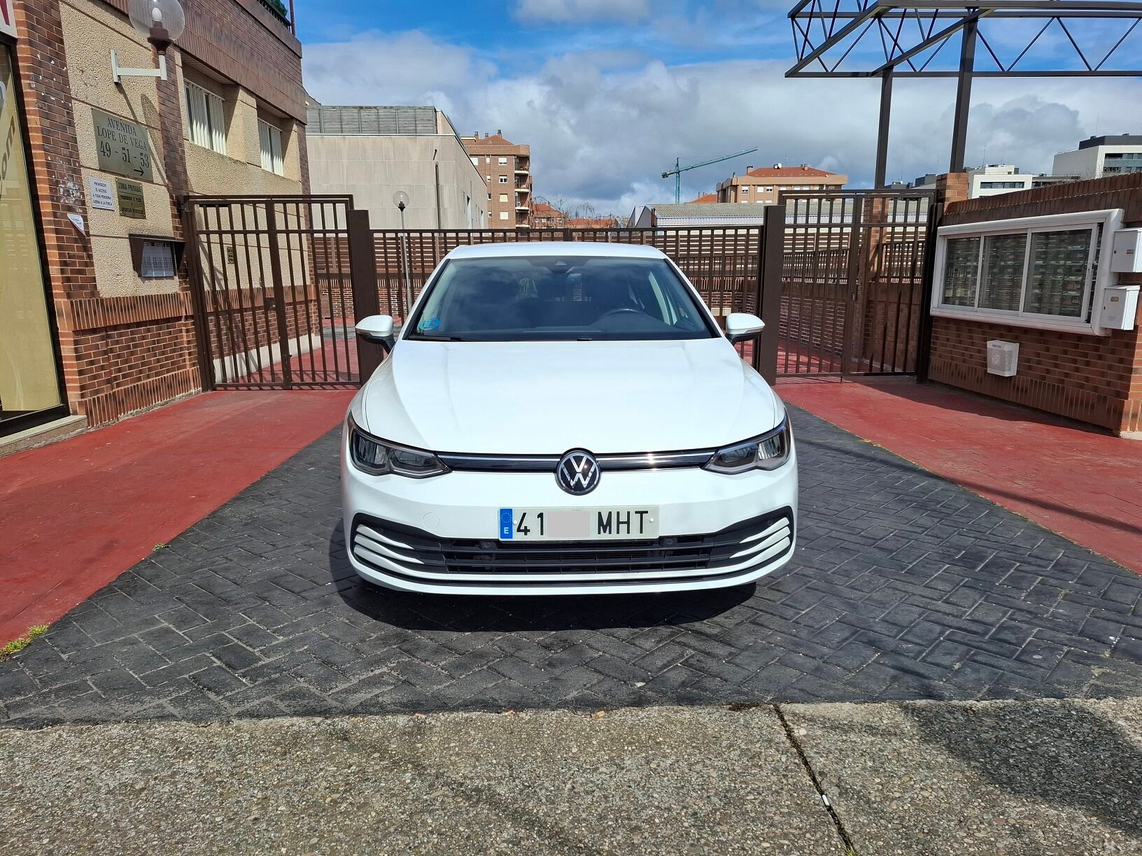 VOLKSWAGEN Golf E Tsi DSG