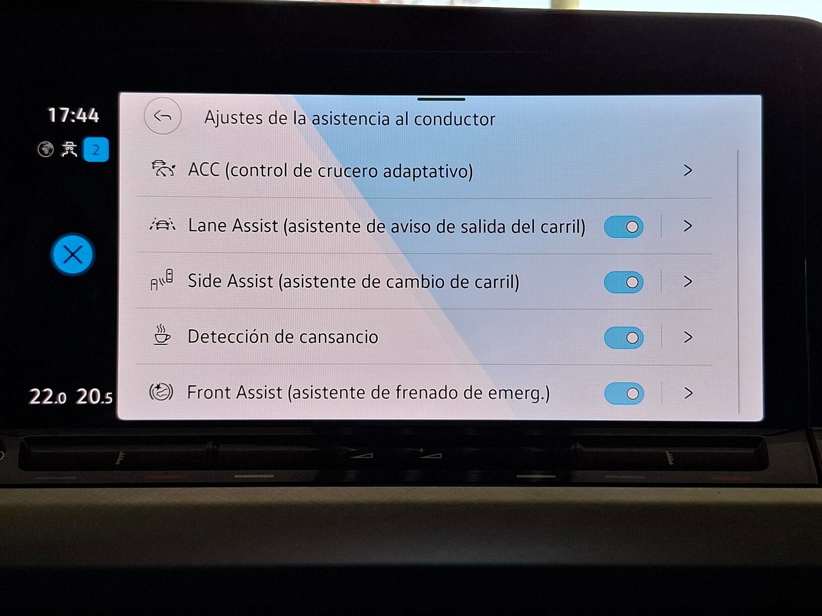 VOLKSWAGEN Golf E Tsi DSG