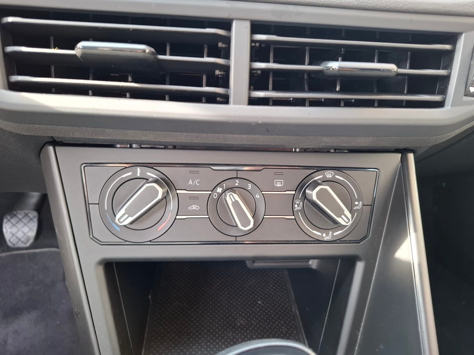 VOLKSWAGEN POLO 1.0 Tsi 95 cvs