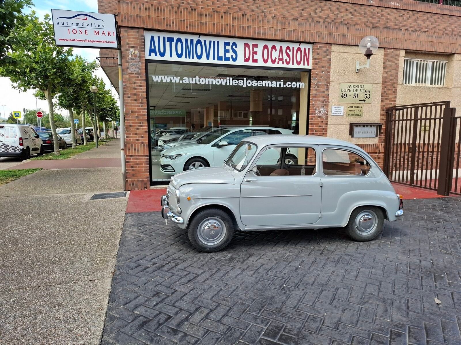 SEAT 600 D