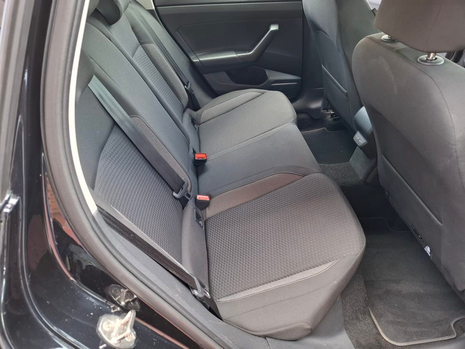 VOLKSWAGEN POLO ADVANCE TSi