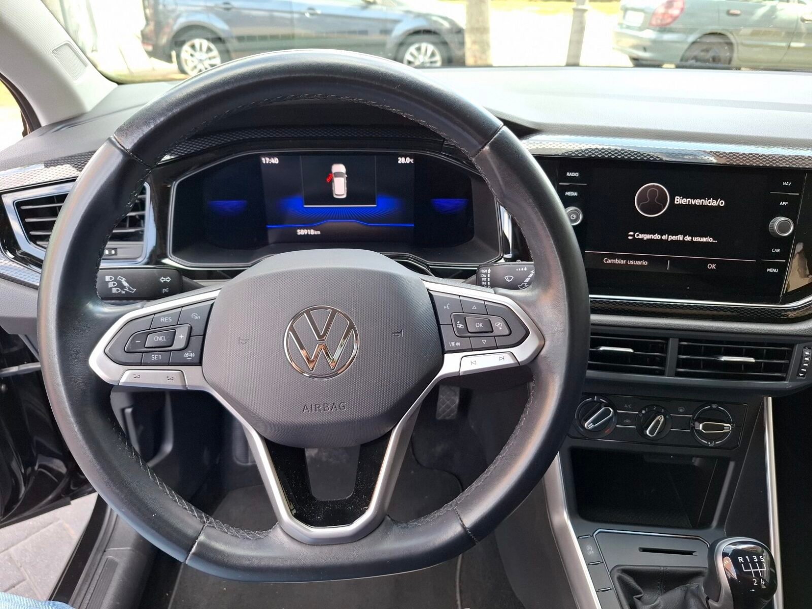 VOLKSWAGEN POLO ADVANCE TSi
