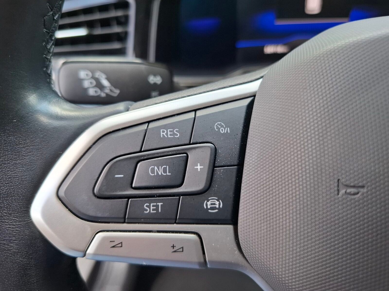 VOLKSWAGEN POLO ADVANCE TSi