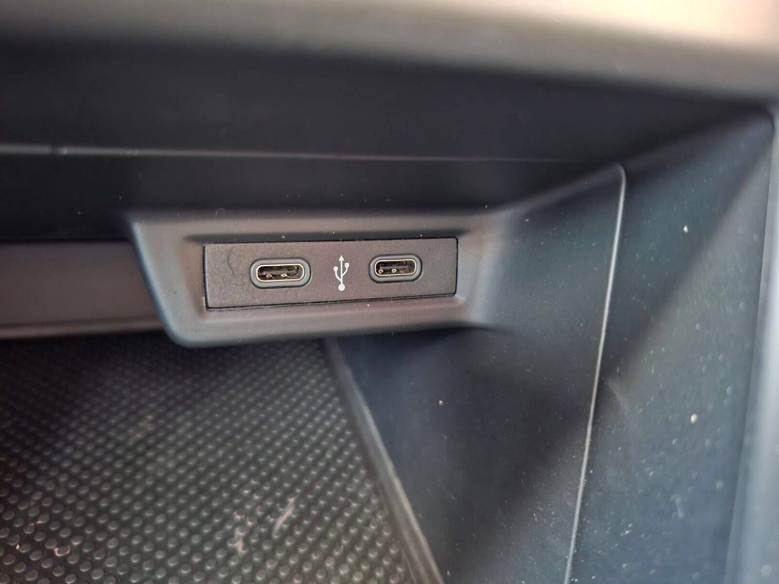 VOLKSWAGEN POLO ADVANCE TSi