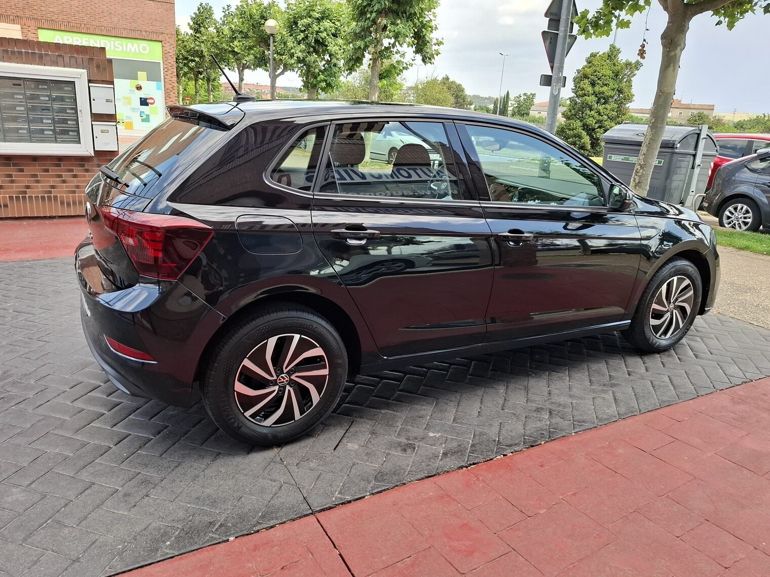 VOLKSWAGEN POLO ADVANCE TSi
