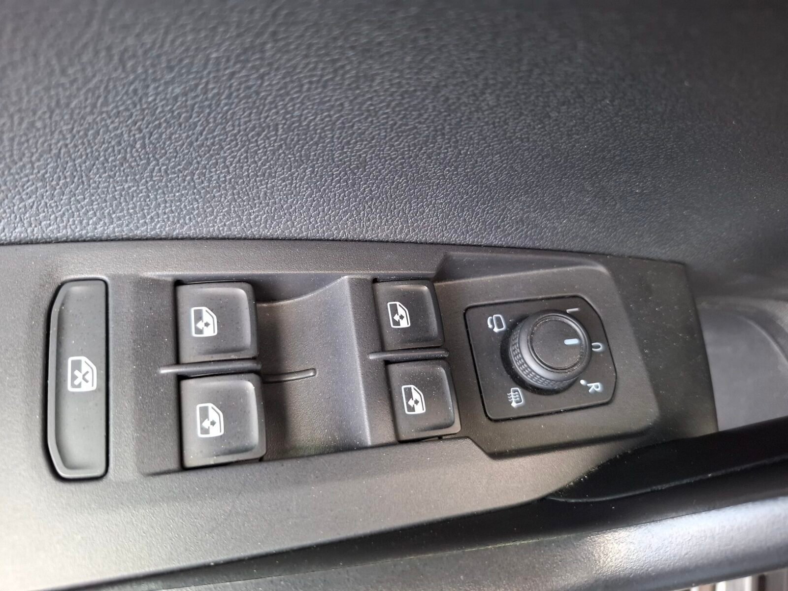 VOLKSWAGEN POLO ADVANCE TSi