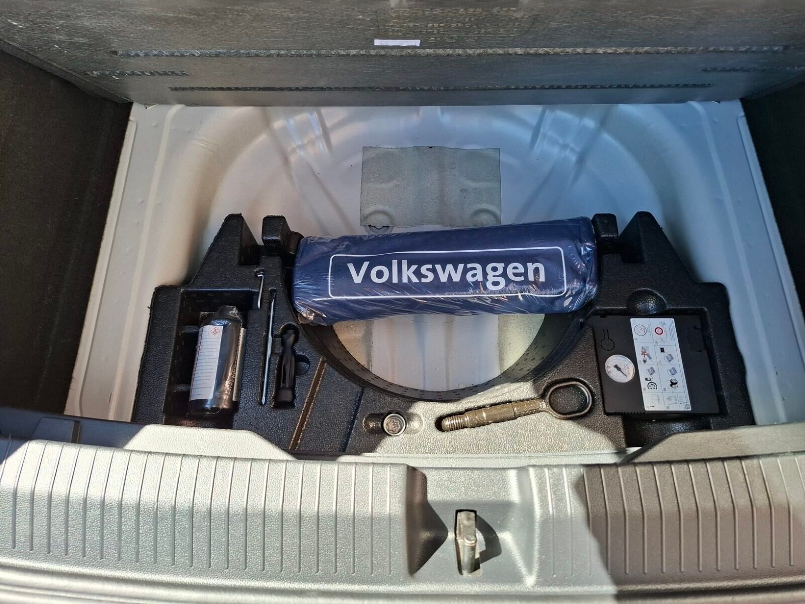 VOLKSWAGEN T-ROC 1.0 Tsi Más