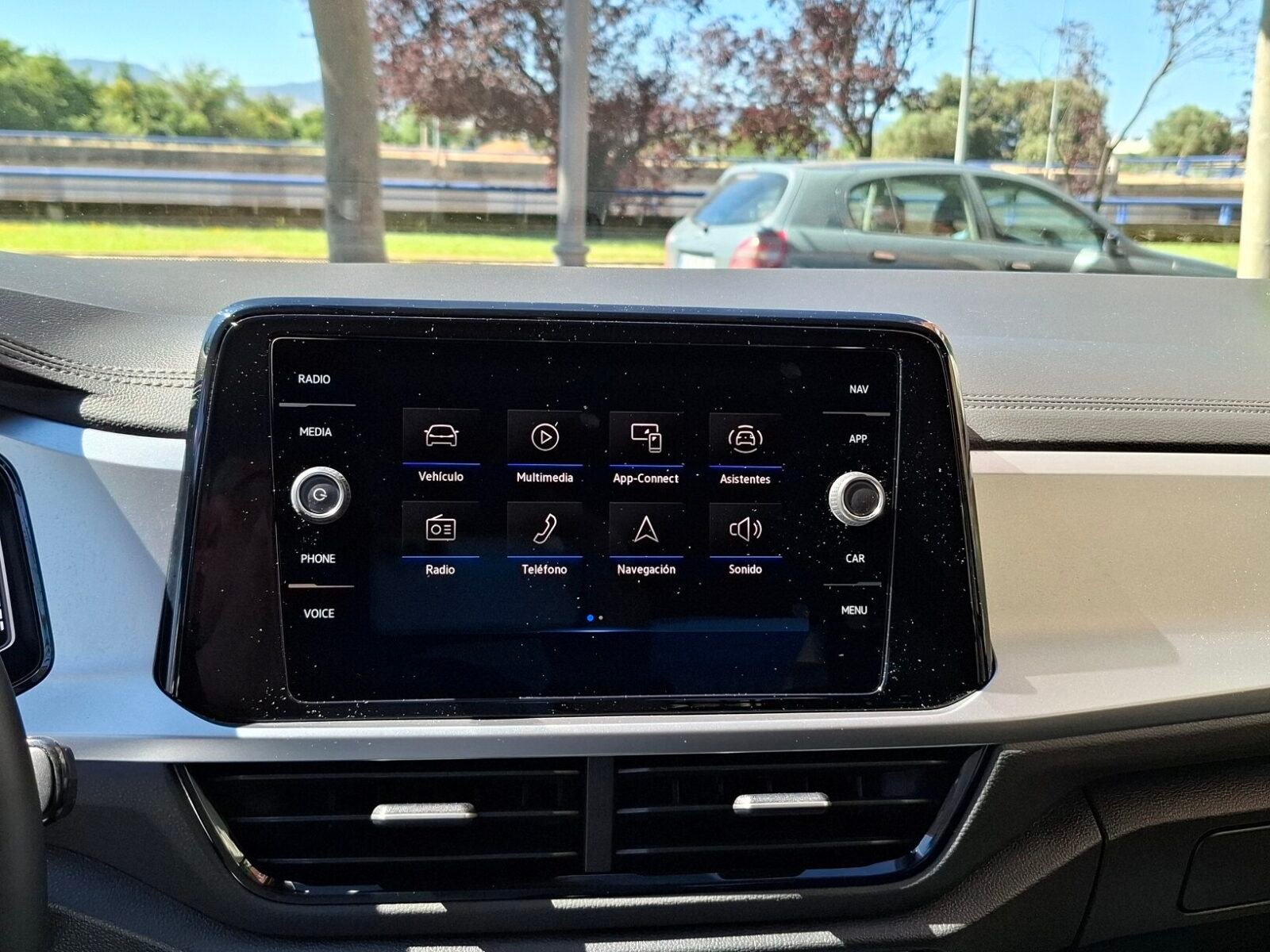 VOLKSWAGEN T-ROC 1.0 Tsi Más