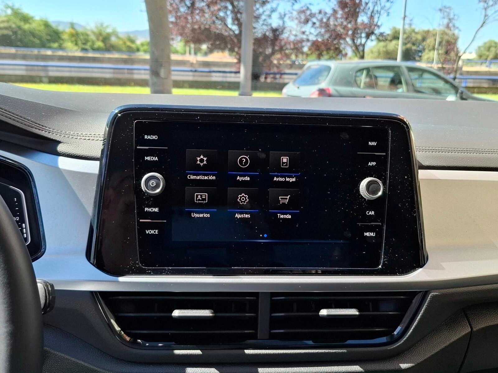 VOLKSWAGEN T-ROC 1.0 Tsi Más