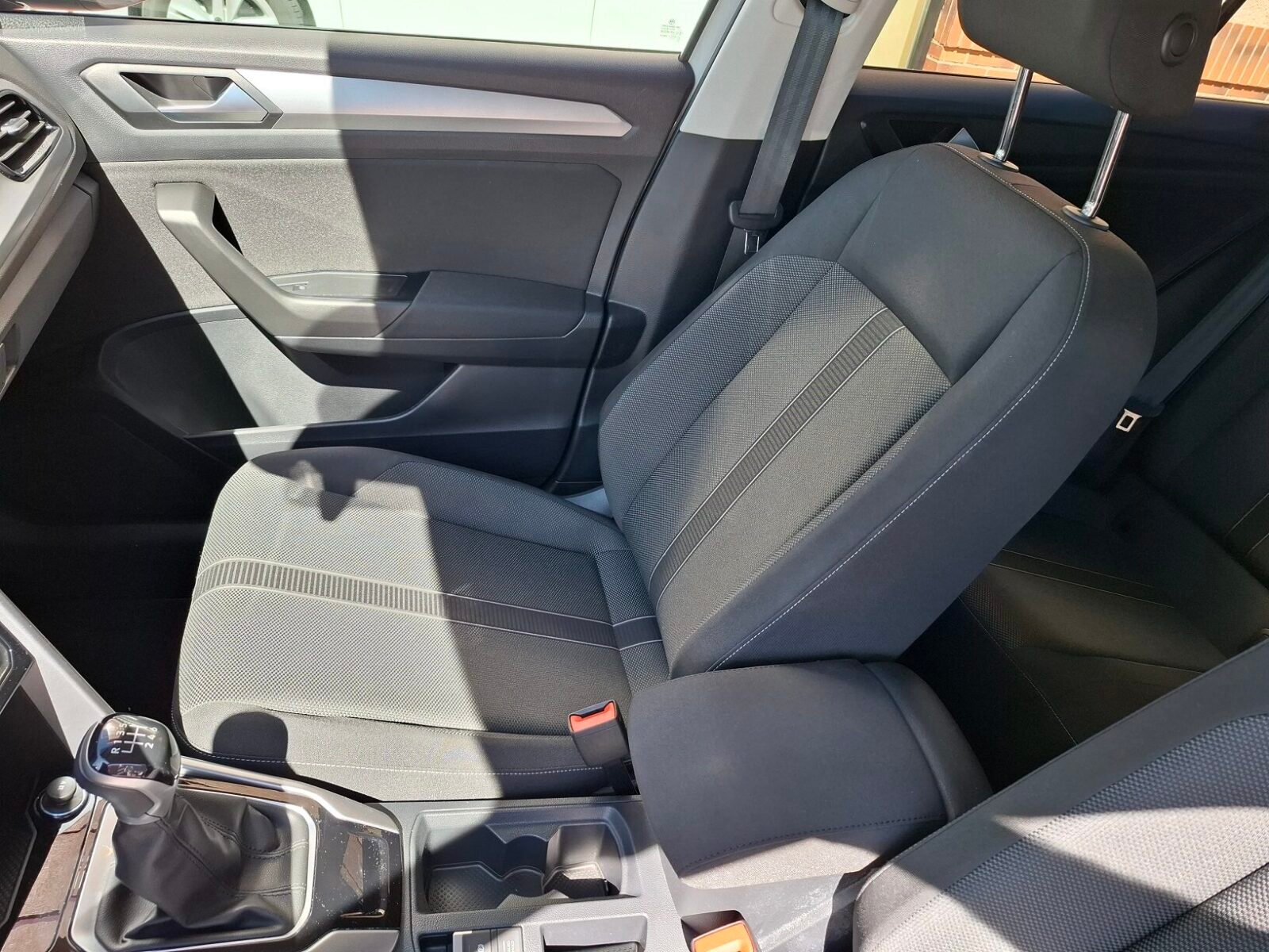 VOLKSWAGEN T-ROC 1.0 Tsi Más