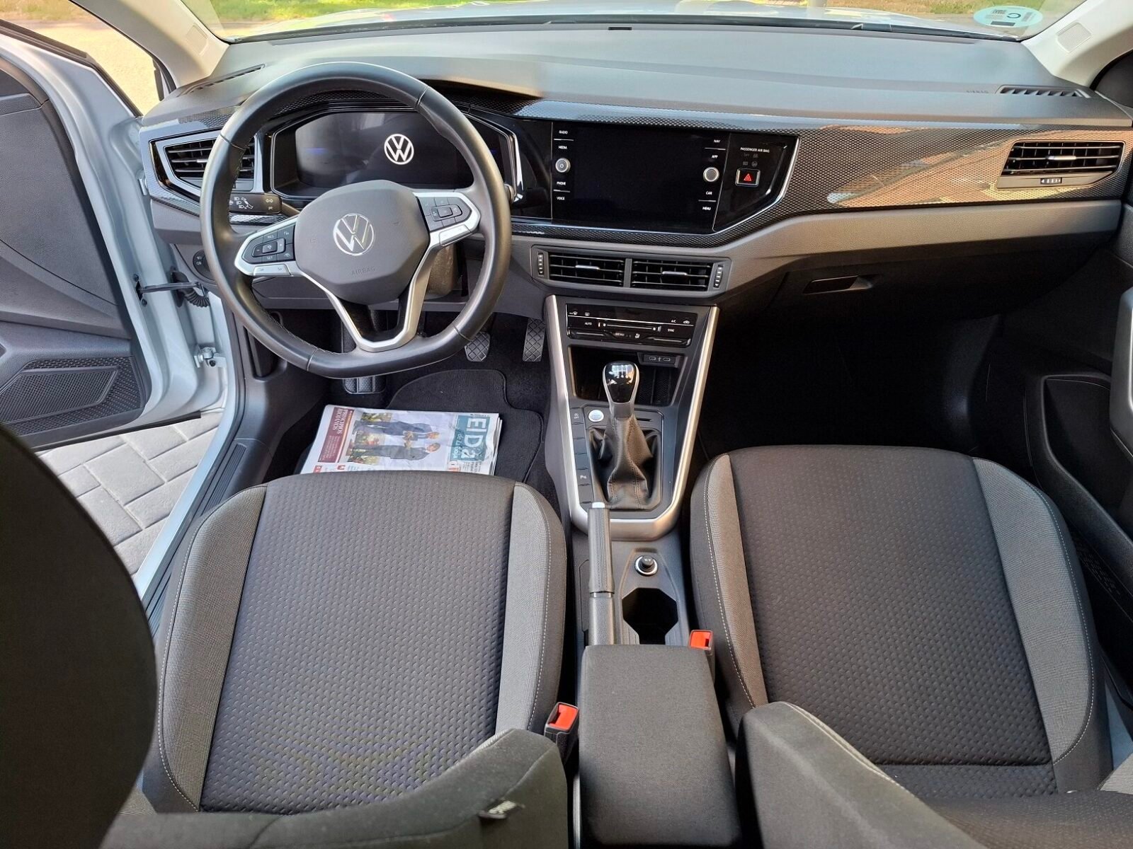 VOLKSWAGEN TAIGO Más