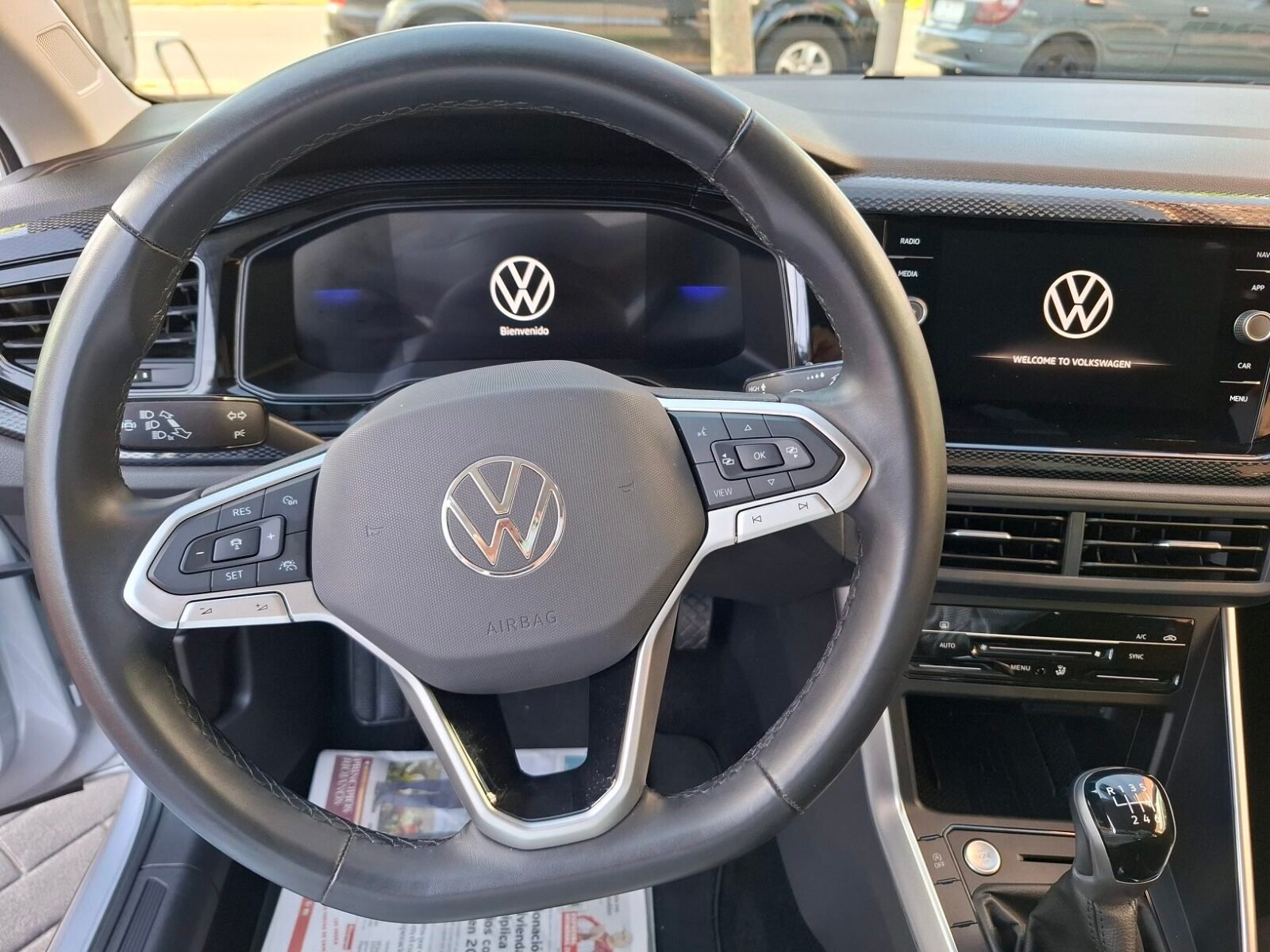 VOLKSWAGEN TAIGO Más