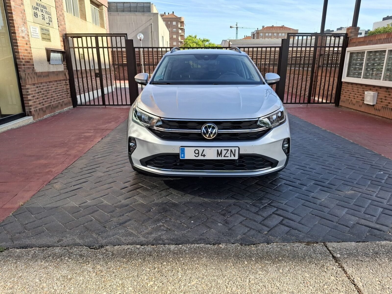 VOLKSWAGEN TAIGO Más