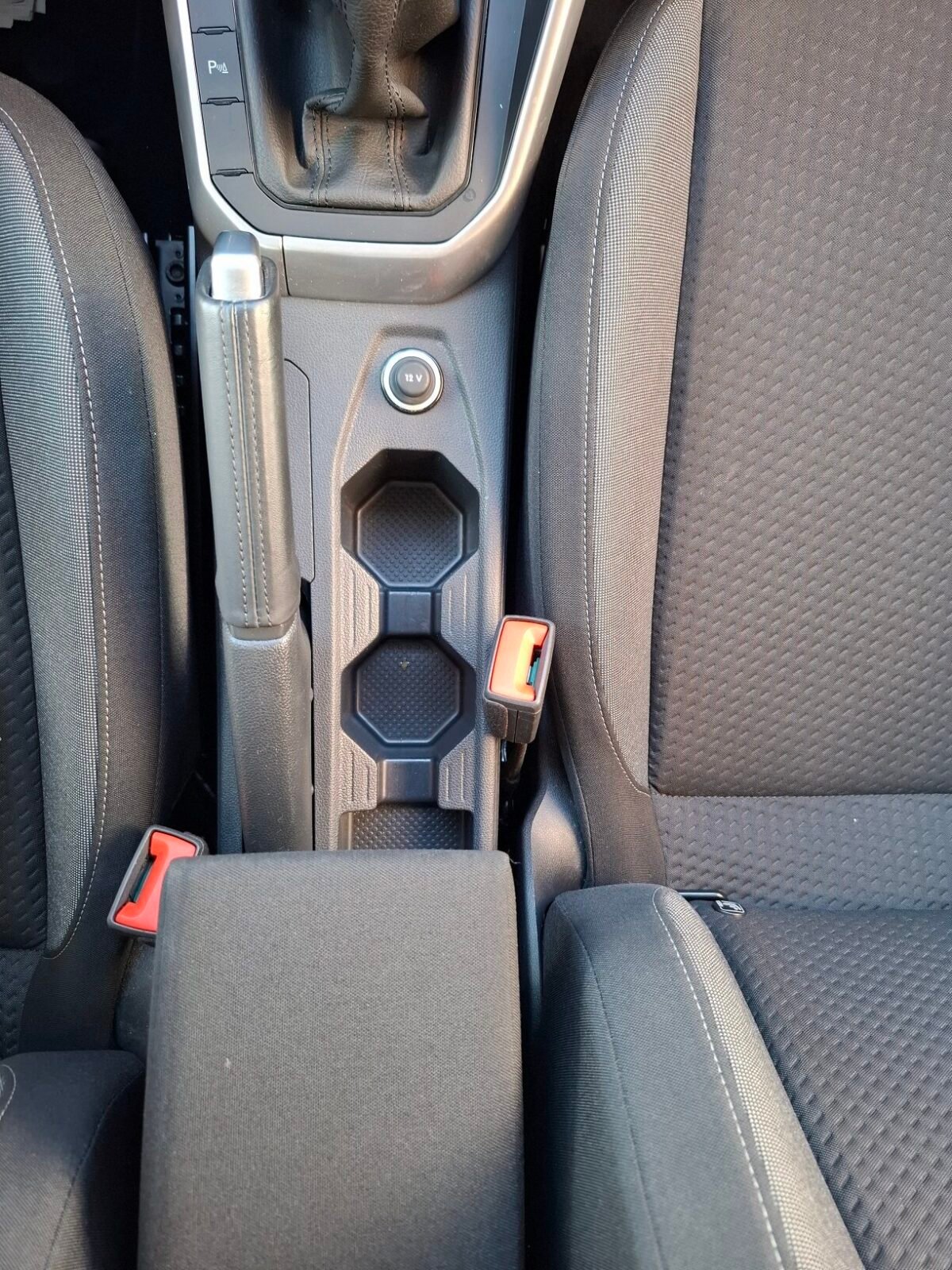 VOLKSWAGEN TAIGO Más
