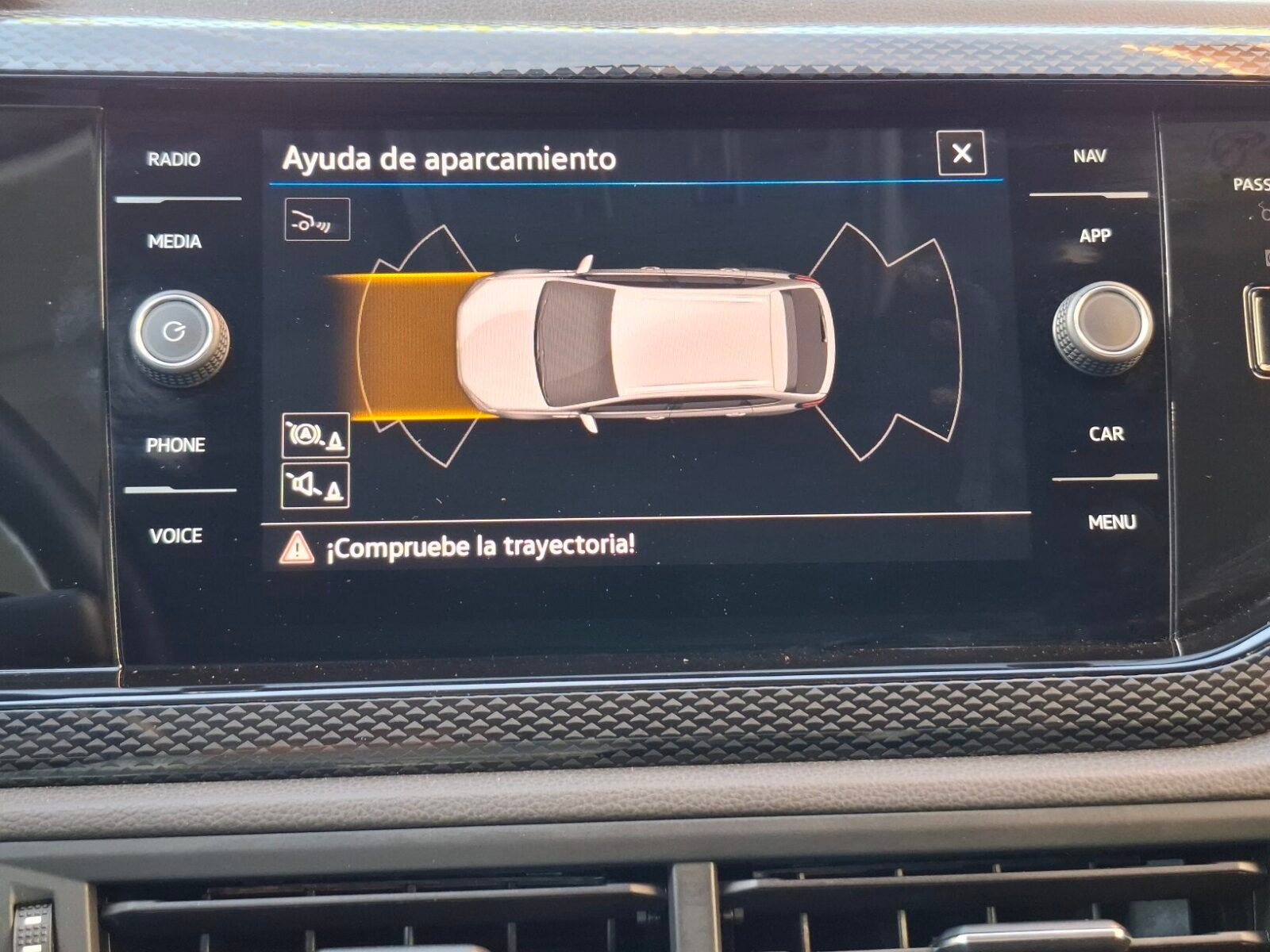 VOLKSWAGEN TAIGO Más