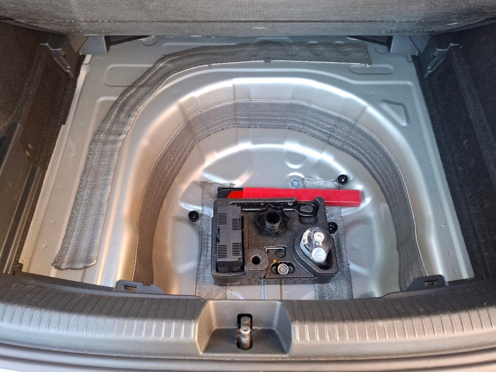 VOLKSWAGEN TAIGO Más