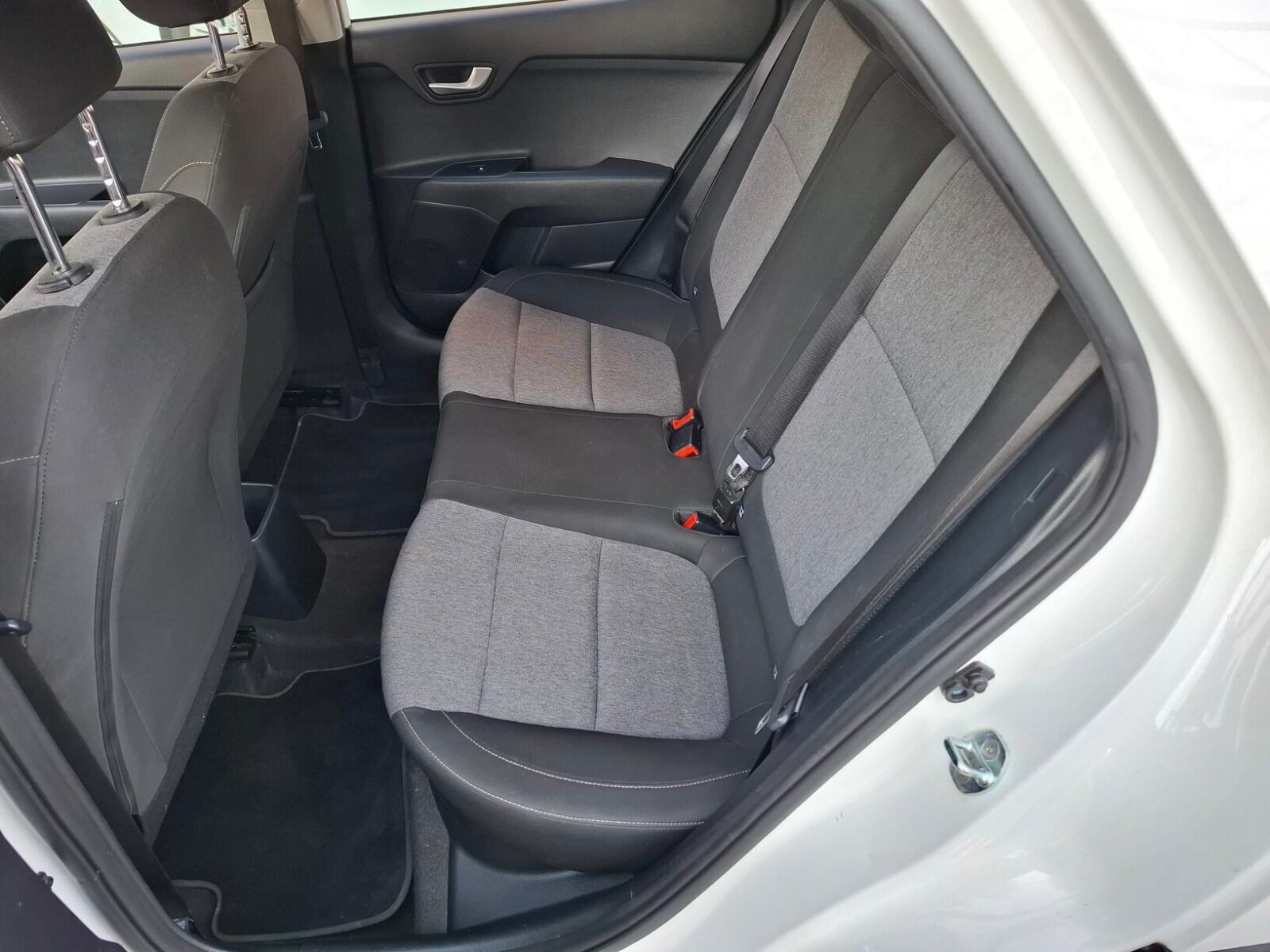 KIA Stonic 1.2cc Drive