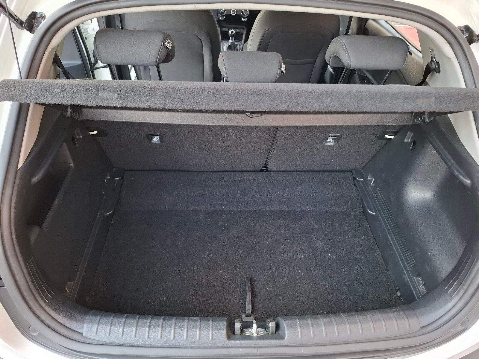 KIA Stonic 1.2cc Drive