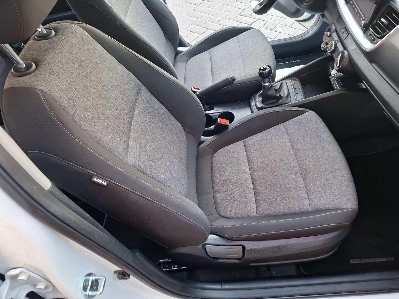 KIA Stonic 1.2cc Drive